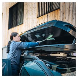 Thule Motion 3 M black glossy